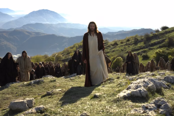 A paixão de Cristo: Ressurreição | Mel Gibson revela primeira imagem e adia épico bíblico