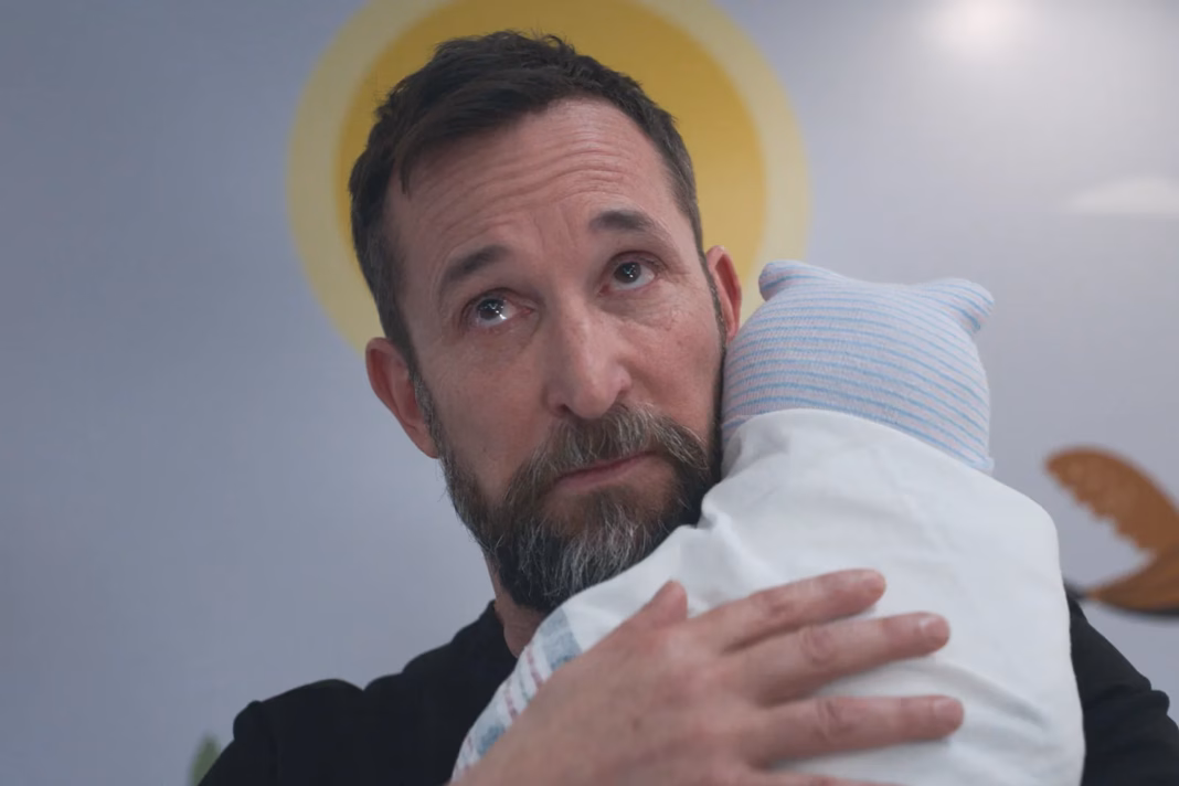 The Pitt | Noah Wyle revela o que pode acontecer com a Bebê Jane Doe na 3ª temporada