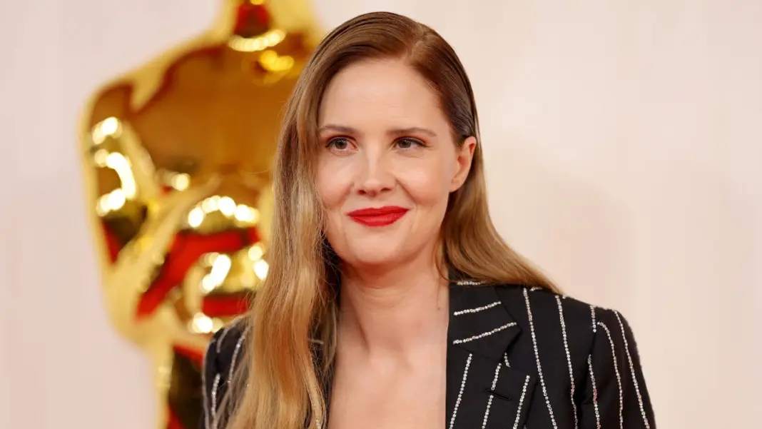 Fonda encerra filmagens com Mia Goth e Andrew Scott no elenco