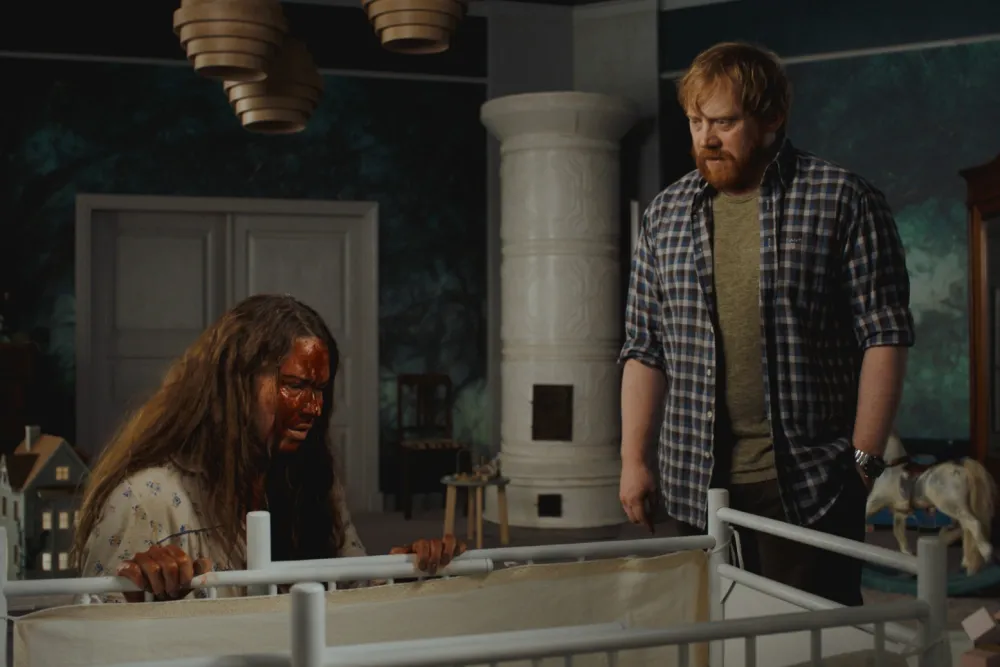 nightborn-trailer-rupert-grint-terror-maternidade Nightborn | astro de Harry Potter encara horror familiar em novo trailer