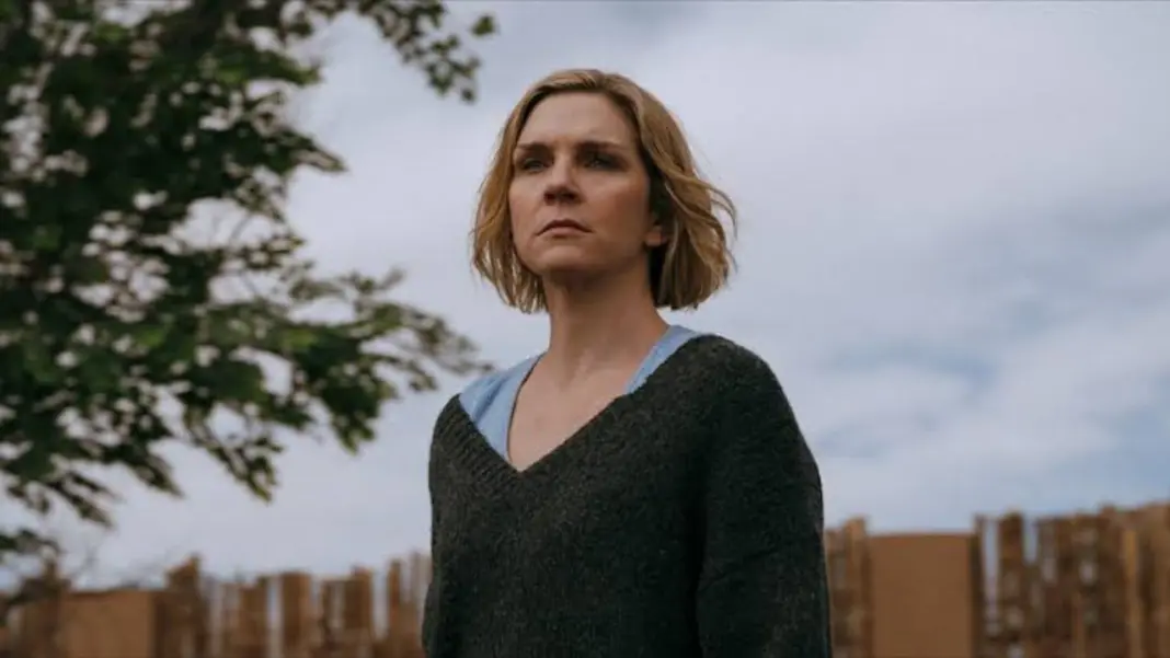 Pluribus: Rhea Seehorn se surpreende com roteiro da 2ª temporada e revela reação
